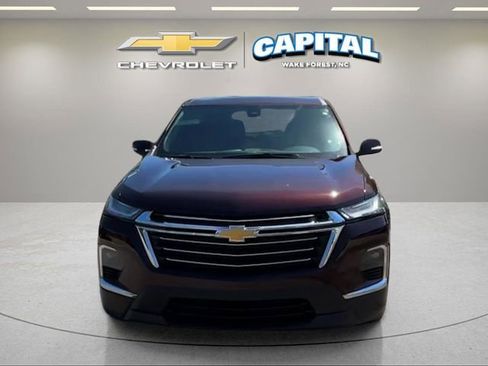Used 2023 Chevrolet Traverse LT FWD image 9