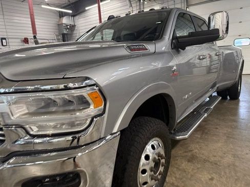 Used 2022 RAM 3500 Laramie AWD/4WD image 39