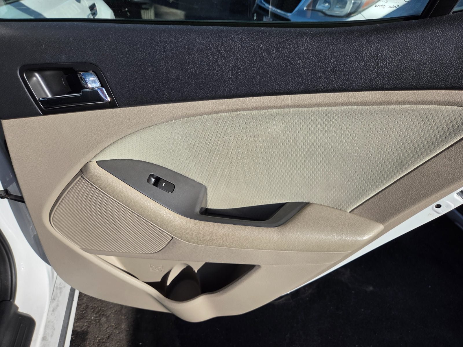 Used 2013 Kia Optima LX w/ Hybrid Convenience Pkg FWD image 12