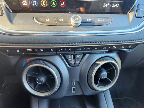 New 2025 Chevrolet Blazer Premier w/ Enhanced Convenience Package image 21