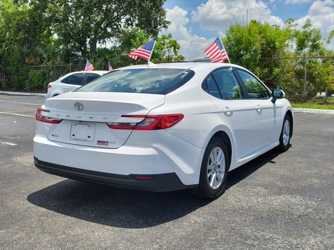Used 2025 Toyota Camry LE FWD image 12