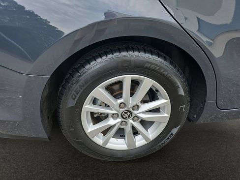 Used 2025 Toyota Camry LE FWD image 43