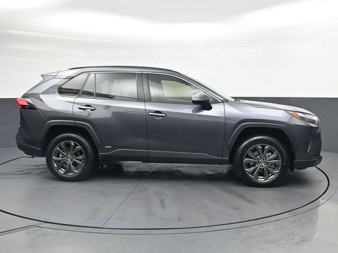 Used 2022 Toyota RAV4 Limited AWD/4WD image 3