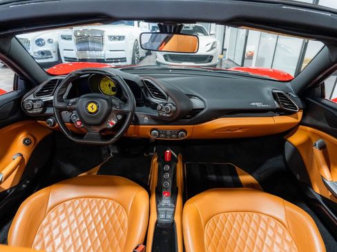 Used 2018 Ferrari 488 Spider RWD image 57
