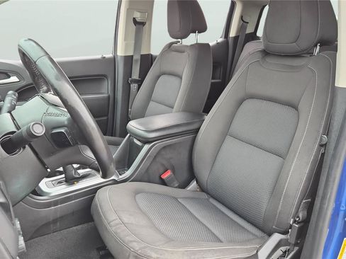 Used 2019 Chevrolet Colorado LT w/ LT Convenience Package AWD/4WD image 10