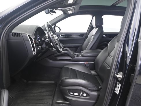 Certified 2020 Porsche Cayenne AWD/4WD image 29