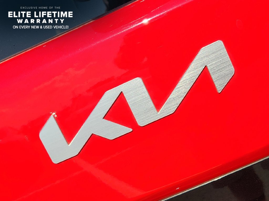 Used 2025 Kia Soul GT-Line w/ GT-Line Technology Package FWD image 6