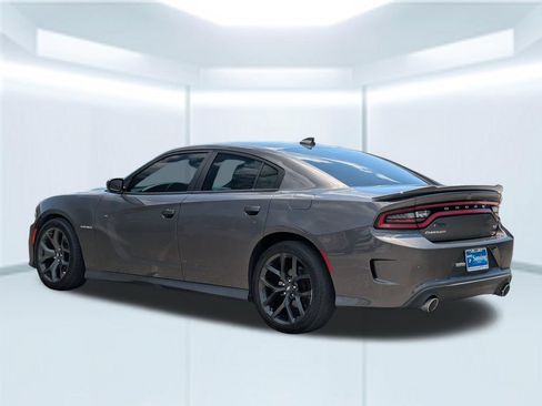 Used 2022 Dodge Charger R/T w/ Plus Group RWD image 3