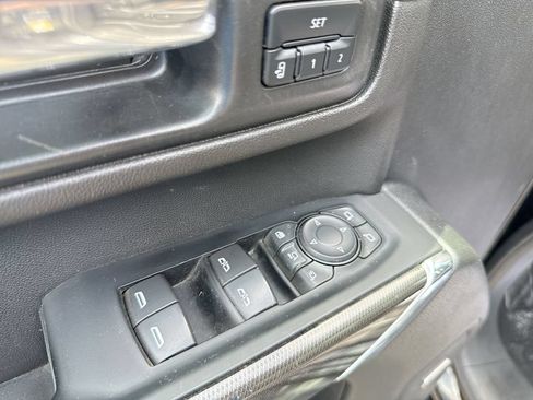Used 2023 GMC Sierra 2500 AT4 w/ AT4 Preferred Package AWD/4WD image 13