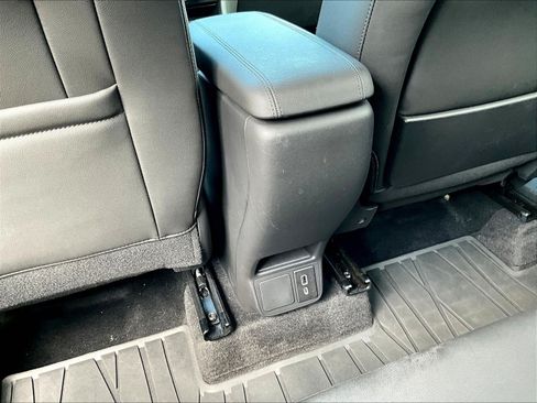 Used 2024 Buick Encore GX Preferred w/ Comfort Package FWD image 10