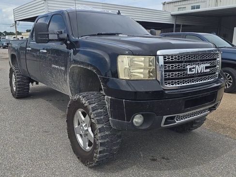 Used 2013 GMC Sierra 2500 Denali AWD/4WD image 1