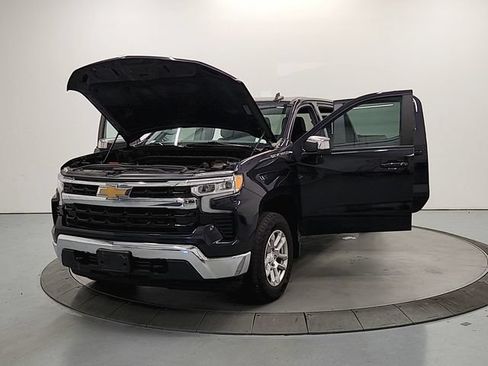 Used 2023 Chevrolet Silverado 1500 LT AWD/4WD image 11