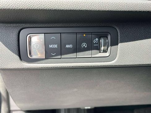 Certified 2025 Chevrolet Traverse Z71 w/ Enhanced Driving Package AWD/4WD image 31