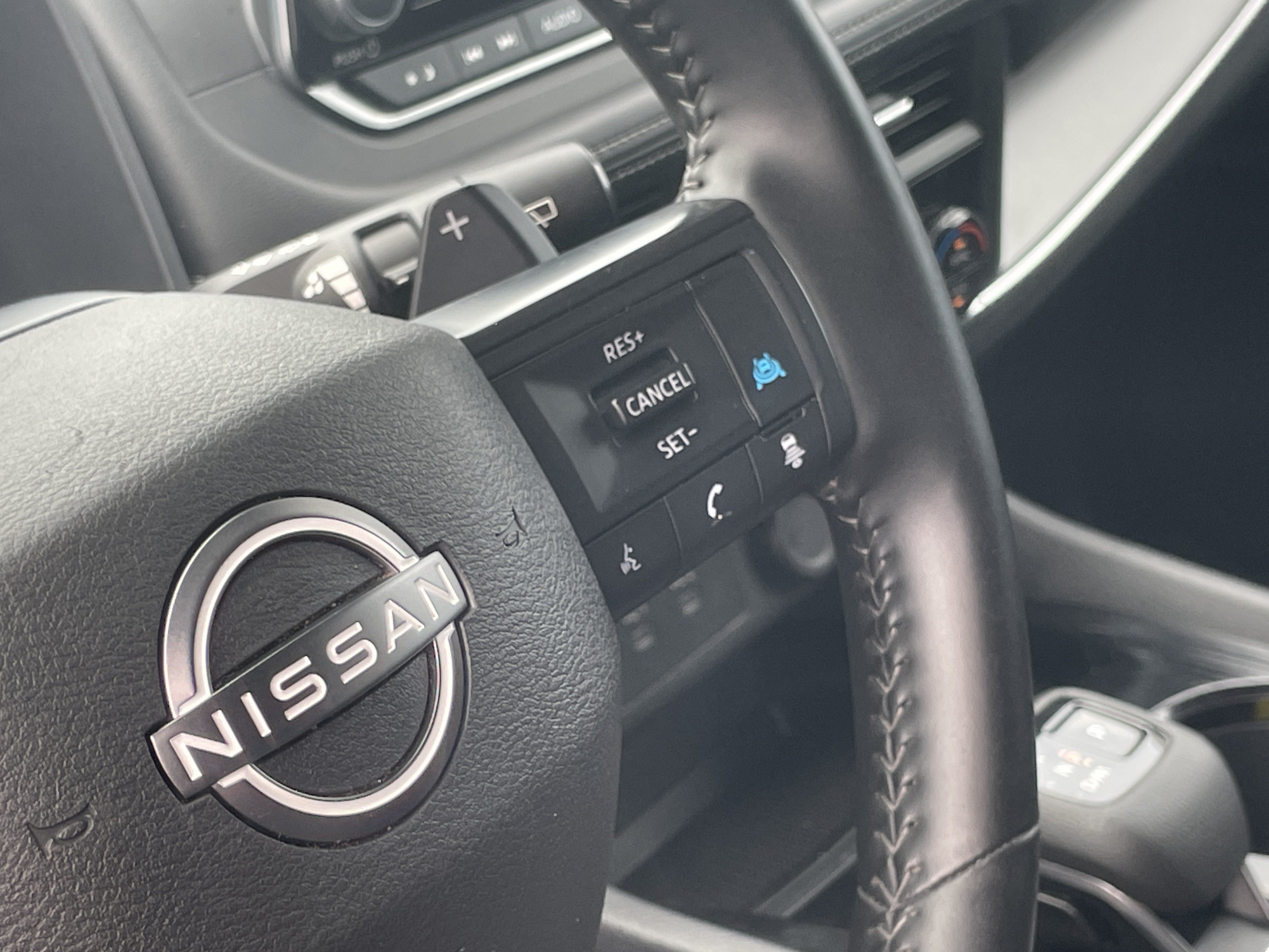 Used 2025 Nissan Rogue SV AWD/4WD image 20