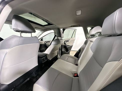Used 2025 Toyota RAV4 XLE Premium FWD image 13