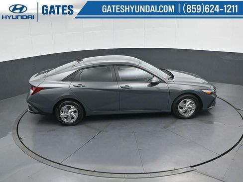 New 2026 Hyundai Elantra SE FWD image 44