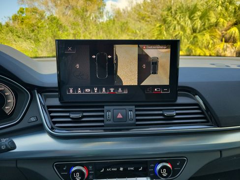 Certified 2025 Audi Q5 2.0T Premium Plus image 24