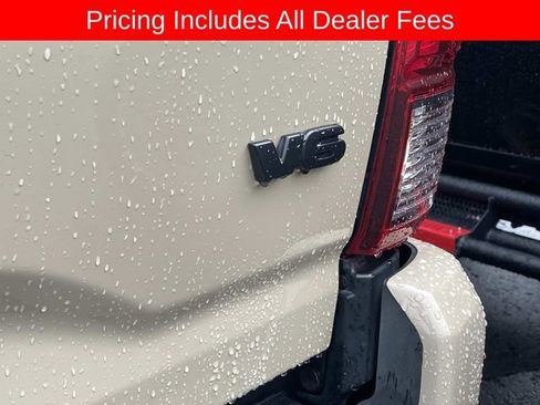 Used 2018 Toyota Tacoma TRD Off-Road AWD/4WD image 5