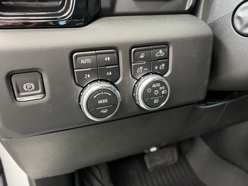 Used 2024 GMC Sierra 1500 AT4X w/ AT4X AEV Edition image 17