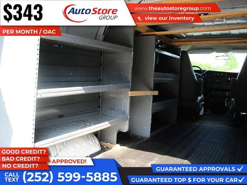 Used 2017 Chevrolet Express 2500 Extended RWD image 9