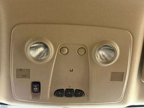 Used 2012 Buick Enclave Leather FWD image 40