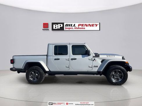 Used 2023 Jeep Gladiator Sport AWD/4WD image 6