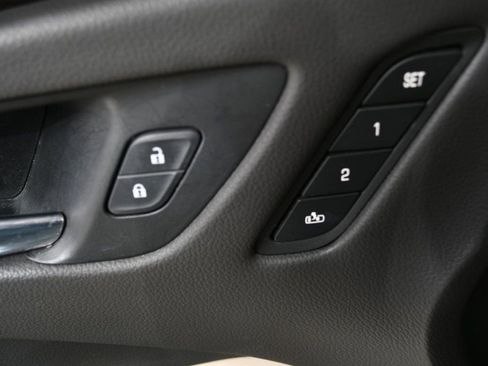 Used 2019 Buick Envision Premium w/ Driver Confidence Package image 62