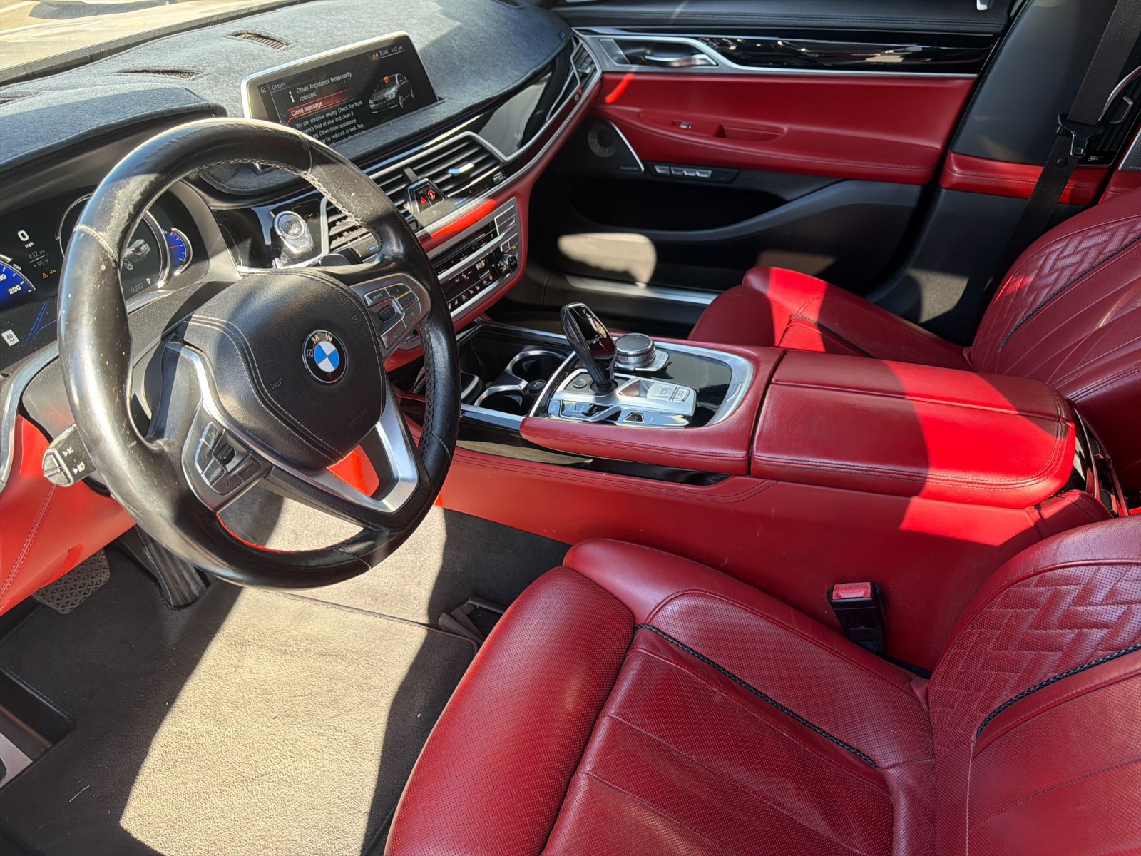 Used 2017 BMW 750i RWD image 8
