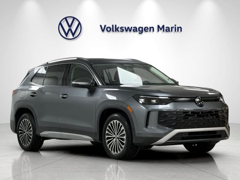 New 2026 Volkswagen Tiguan S FWD image 7