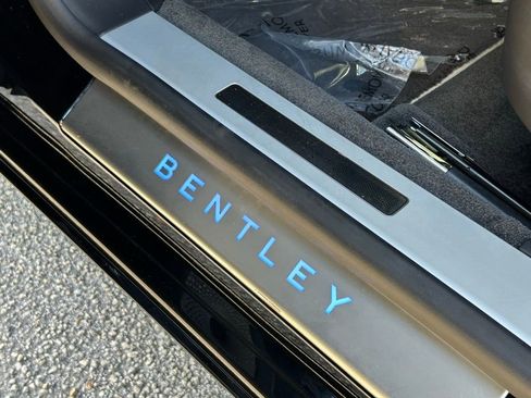 Used 2021 Bentley Flying Spur V8 image 51