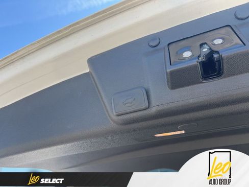 Used 2017 Buick Enclave Premium w/ Experience Buick Package image 20