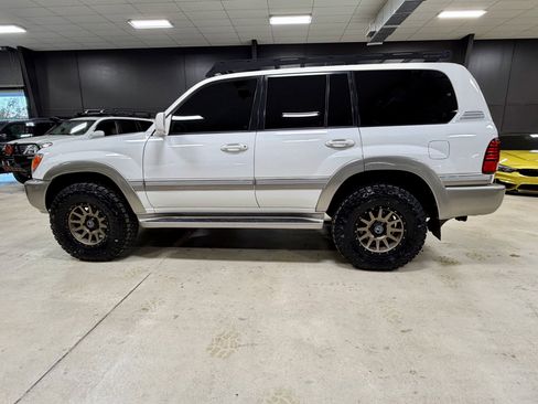 Used 2005 Toyota Land Cruiser image 3