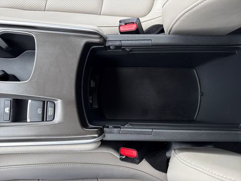 Used 2019 Honda Accord Touring image 32