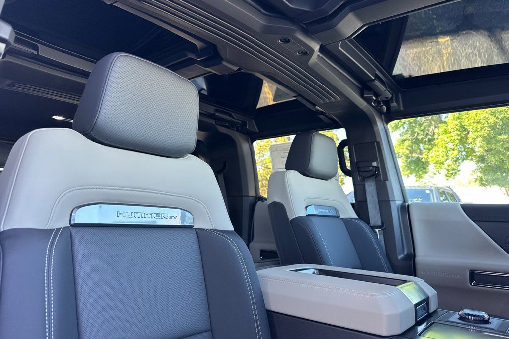 New 2026 GMC Hummer EV SUV AWD/4WD image 18