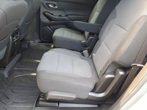 Certified 2023 Chevrolet Traverse LT w/ LPO, Floor Liner Package AWD/4WD image 12