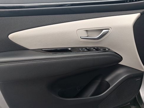 Certified 2023 Hyundai Tucson Limited AWD/4WD image 13