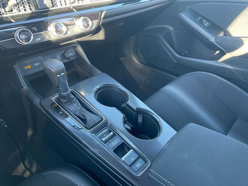 Used 2025 Honda Civic Sport image 40