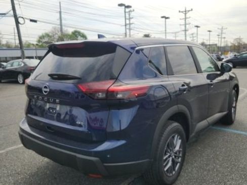 Used 2026 Nissan Rogue SV image 8