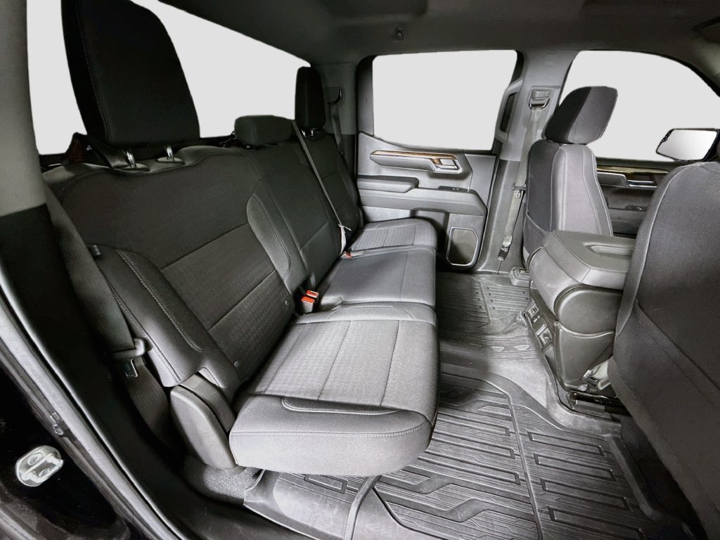 Used 2023 GMC Sierra 1500 SLE AWD/4WD image 25