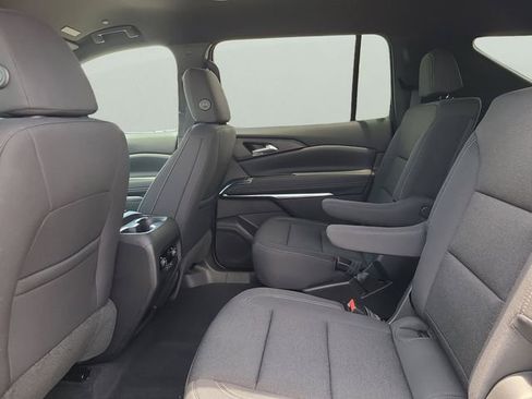 New 2026 Chevrolet Traverse LT FWD image 10