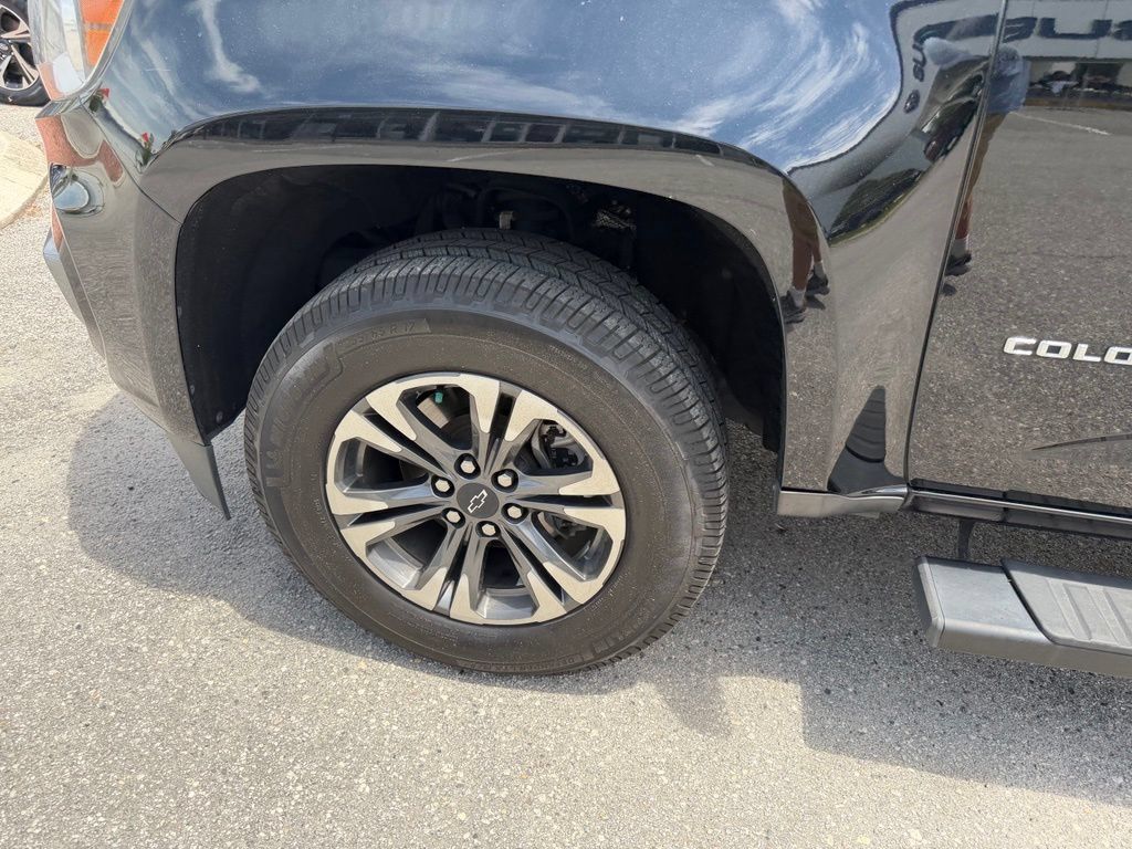 Used 2021 Chevrolet Colorado Z71 w/ Safety Package RWD image 10