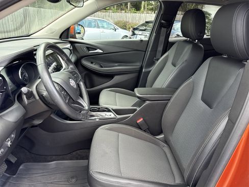 Used 2022 Buick Encore GX Select image 9