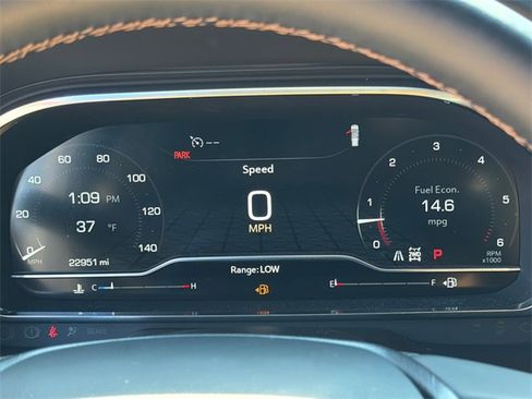 Used 2024 GMC Yukon XL AT4 image 28