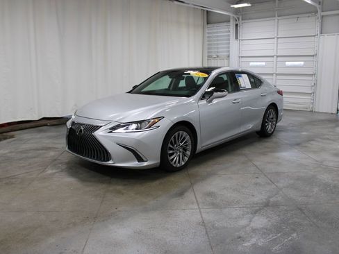 Used 2020 Lexus ES 350 350 Luxury image 4