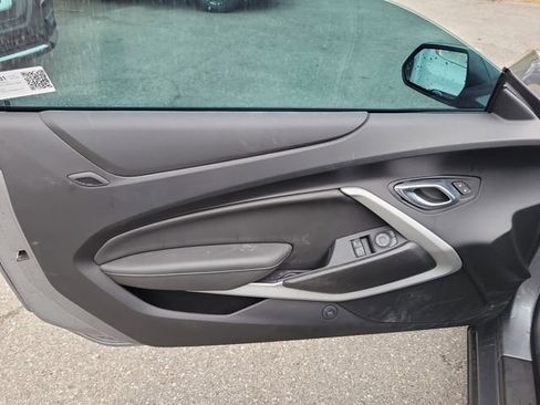 Used 2019 Chevrolet Camaro SS image 8