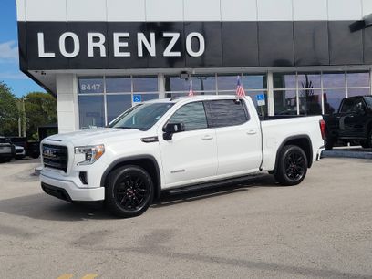 Used 2022 GMC Sierra 1500 Elevation w/ LPO, Elevation Black Package