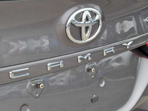 Used 2023 Toyota Camry SE w/ Cold Weather Package FWD image 12