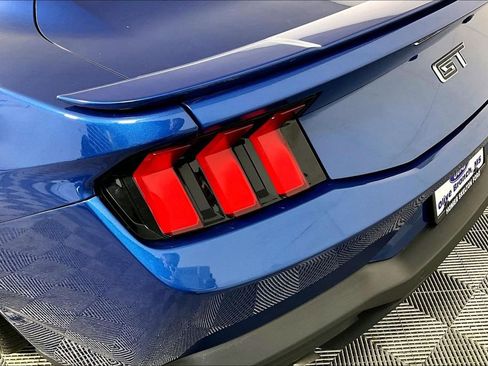 Used 2024 Ford Mustang GT Premium image 28