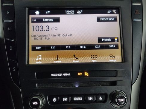Used 2018 Lincoln MKZ Premiere FWD image 25