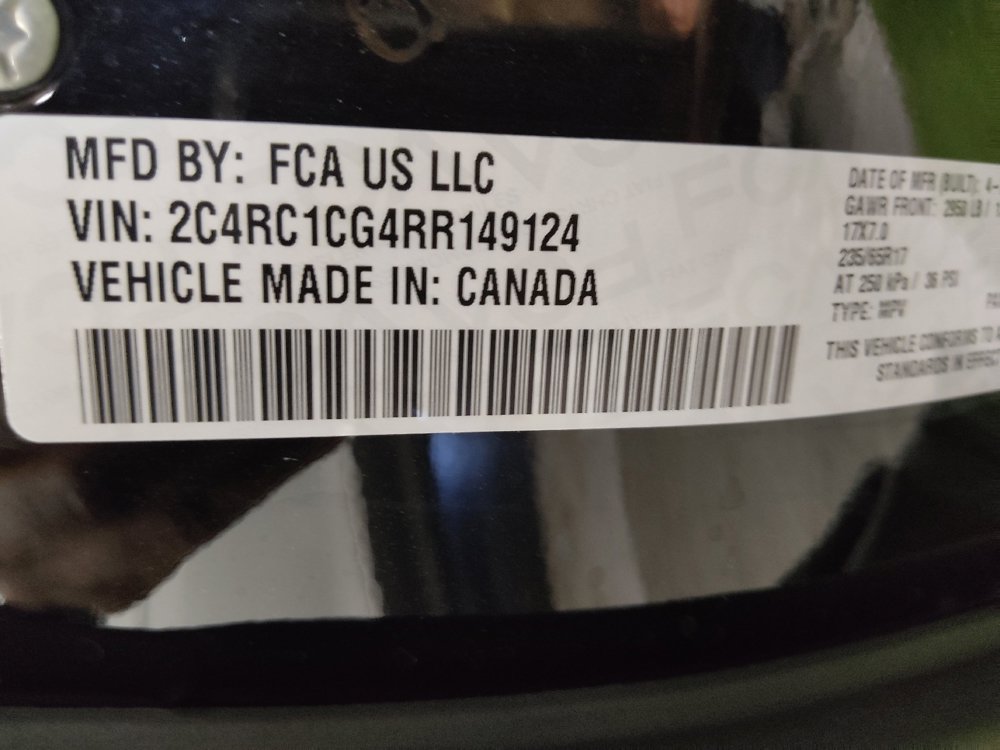 Used 2024 Chrysler Voyager LX FWD image 33